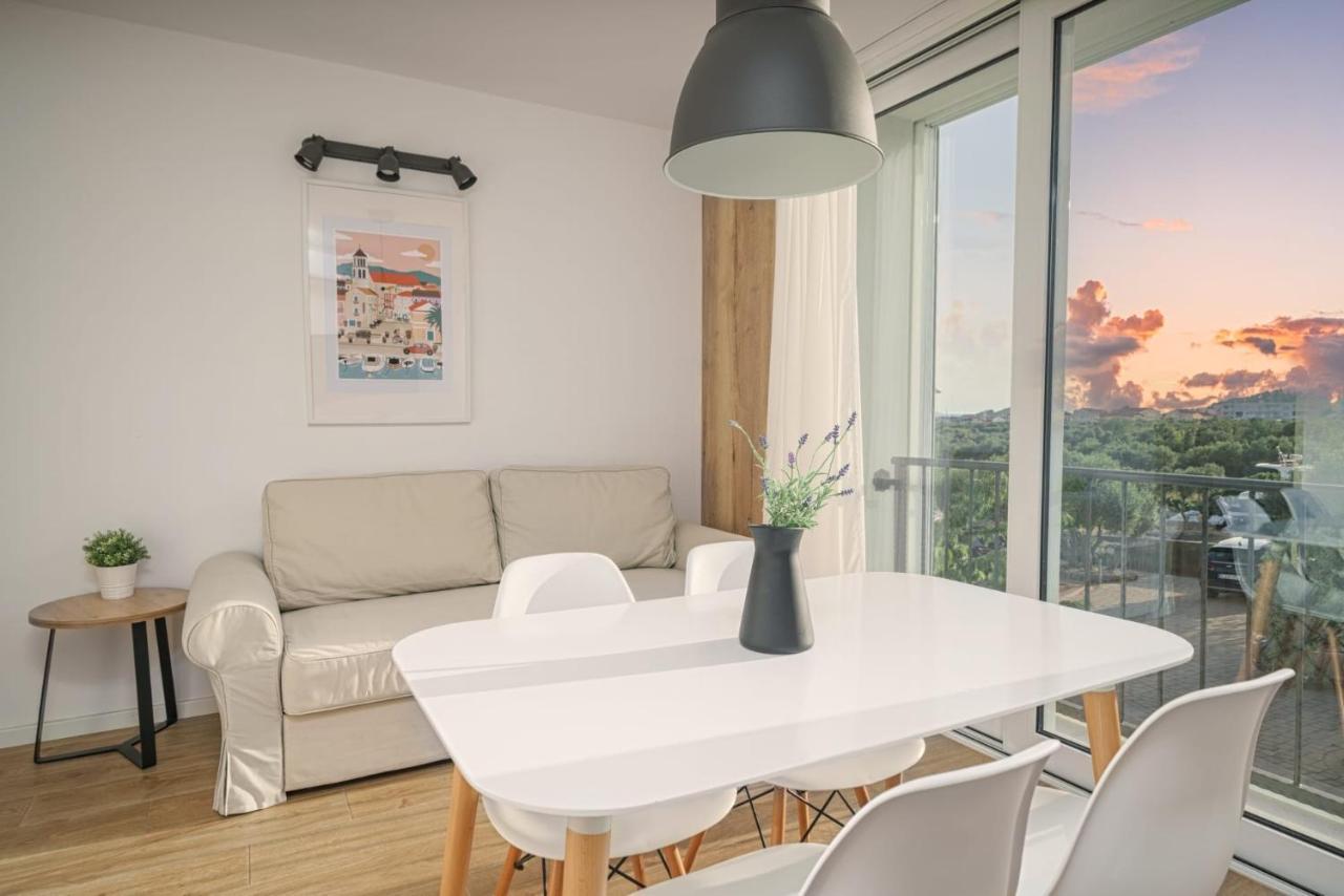 Olive Tree Apartments โวดีเซ ภายนอก รูปภาพ