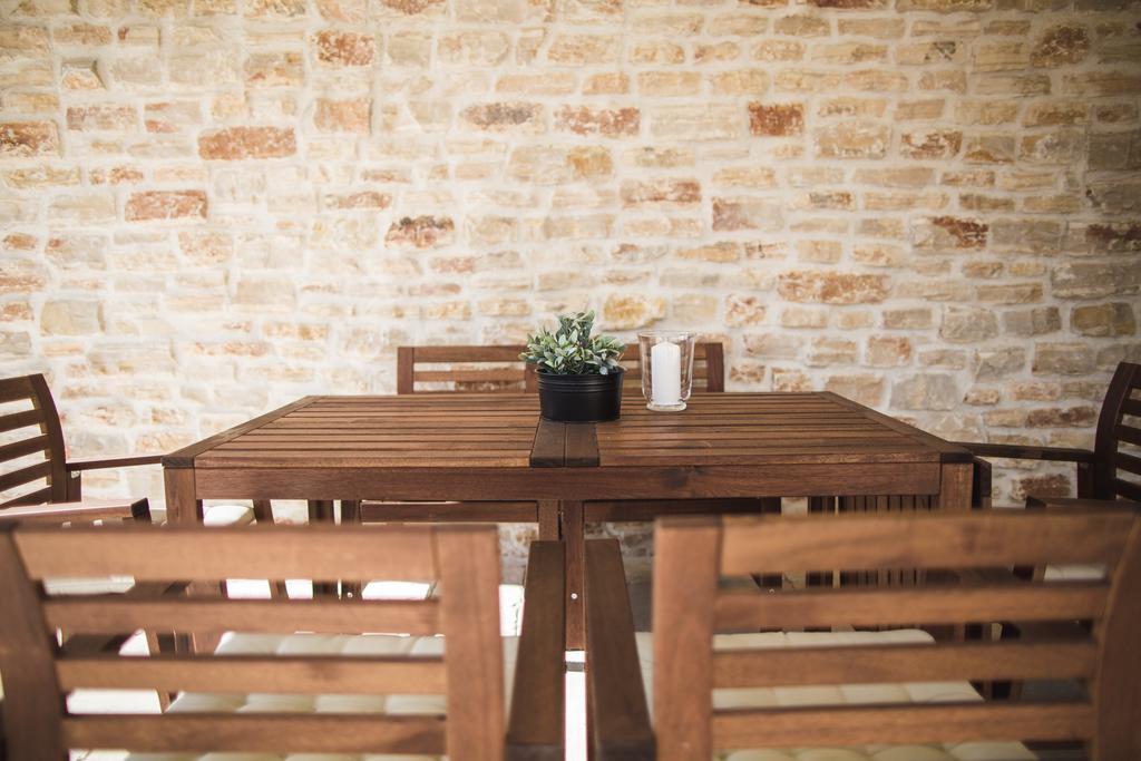 Olive Tree Apartments โวดีเซ ภายนอก รูปภาพ