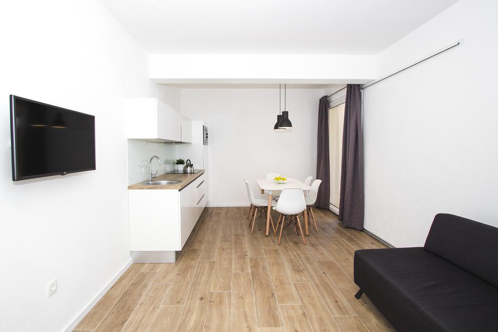 Olive Tree Apartments โวดีเซ ภายนอก รูปภาพ