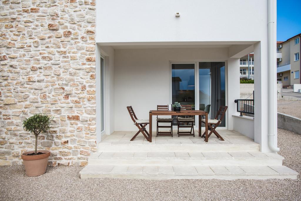 Olive Tree Apartments โวดีเซ ภายนอก รูปภาพ